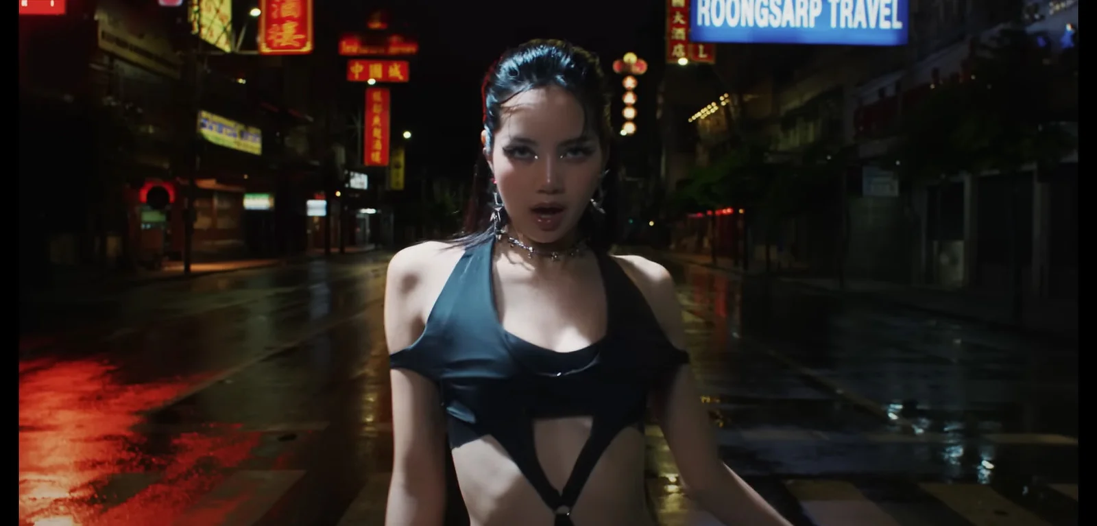 lisa-rockstar-mv