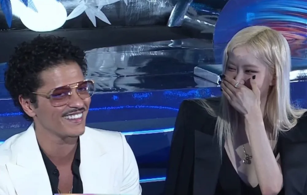 Rose-and-Bruno-Mars-mama-awards