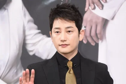 Actor Park Si Hoo