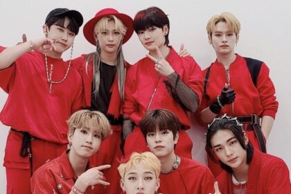stray kids god's menu
