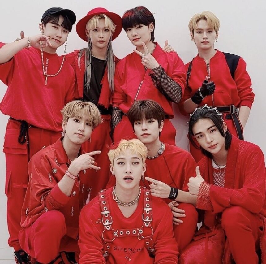 stray kids god's menu