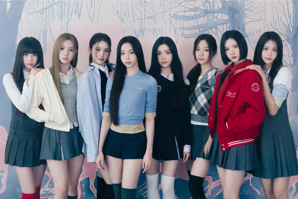 K-Pop Girl Group Hearts2Hearts Makes Debut with 'The Chase'