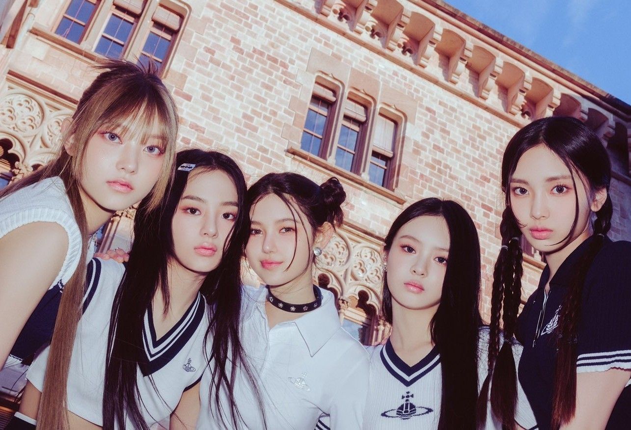 photo book Scans HD New Jeans album
