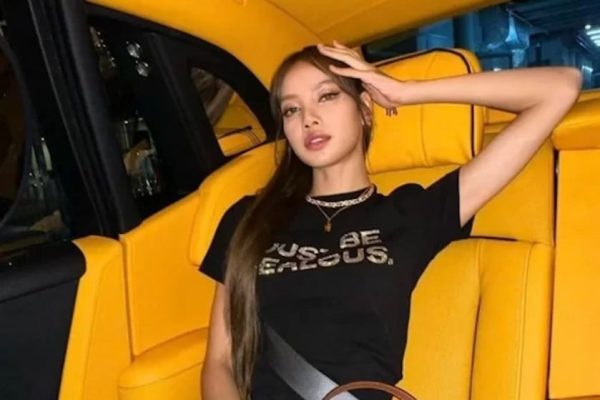 LISA (BLACKPINK) - Kpop France